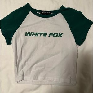 White fox cropped tee